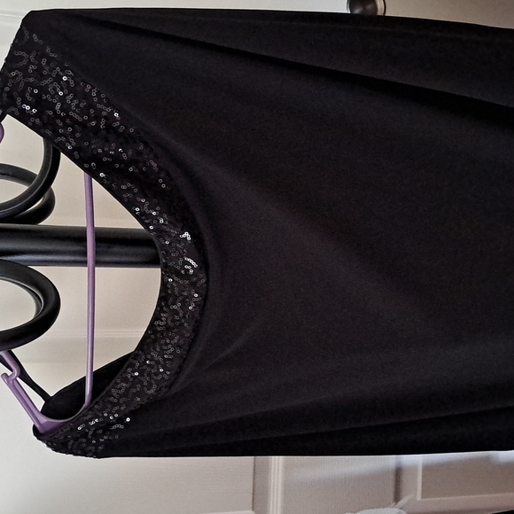 Top - Picture 3 of 4